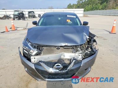 Piąte zdjęcie samochodu w środku: 2017 NISSAN MAXIMA 3.5S VIN:1N4AA6AP0HC419286 - miniatura