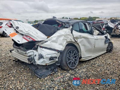 Trzecie zdjęcie samochodu z tyłu: 2025 TOYOTA CAMRY XSE VIN:4T1DAACK1SU054934 - miniatura