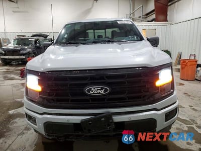 Piąte zdjęcie samochodu w środku: 2025 FORD F150 XLT VIN:1FTFW3LD4SFA77351 - miniatura