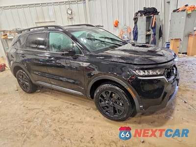 Czwarte zdjęcie samochodu z boku: 2023 KIA SORENTO X-LINE S VIN:5XYRLDLC5PG170306 - miniatura