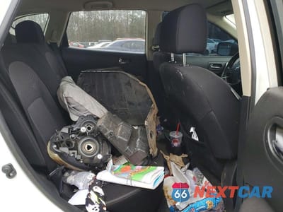 Zdjęcie 11 z 12 samochodu: 2012 NISSAN ROGUE S VIN:JN8AS5MT3CW253545 - miniatura