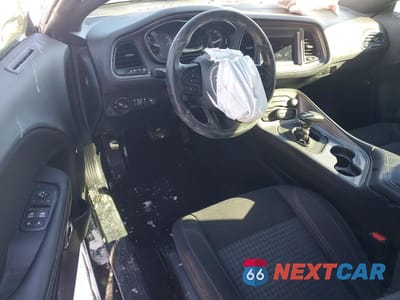 Zdjęcie 8 z 11 samochodu: 2023 DODGE CHALLENGER SXT VIN:2C3CDZGG8PH678269 - miniatura