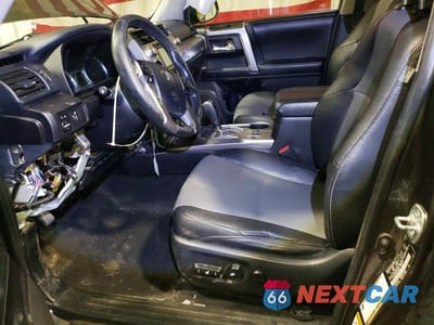 Zdjęcie 7 z 12 samochodu: 2014 TOYOTA 4RUNNER SR5 VIN:JTEBU5JR4E5199499 - miniatura