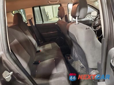 Zdjęcie 11 z 14 samochodu: 2015 JEEP COMPASS SPORT VIN:1C4NJDBBXFD396092 - miniatura