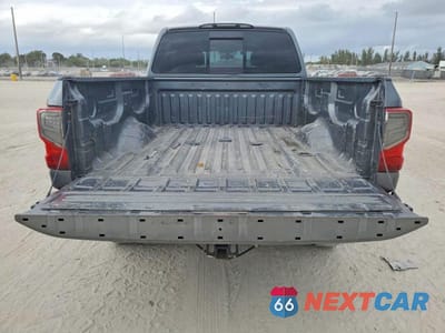 Zdjęcie 6 z 12 samochodu: 2016 NISSAN TITAN XD S VIN:1N6BA1F14GN517646 - miniatura