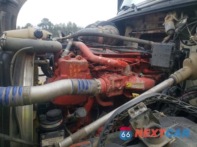 Zdjęcie 7 z 10 samochodu: 2017 VOLVO VNL SEMI TRUCK VIN:4V4N39TG4HN988025 - miniatura