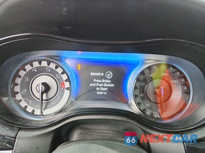 Zdjęcie 9 z 12 samochodu: 2023 CHRYSLER 300 S VIN:2C3CCABG2PH537807 - miniatura