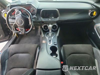 Zdjęcie 8 z 12 samochodu: 2017 CHEVROLET CAMARO SS VIN:1G1FH1R78H0160222 - miniatura