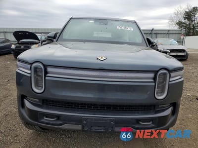 Piąte zdjęcie samochodu w środku: 2025 RIVIAN R1S ADVENTURE VIN:7PDSGBBA4SN073036 - miniatura