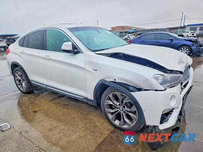 Czwarte zdjęcie samochodu z boku: 2016 BMW X4 XDRIVE28I VIN:5UXXW3C58G0R18528 - miniatura