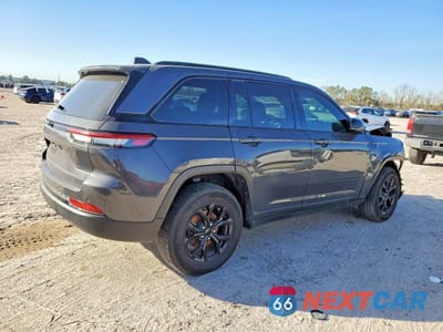 Trzecie zdjęcie samochodu z tyłu: 2024 JEEP GRAND CHEROKEE LAREDO VIN:1C4RJHAG6R8528221 - miniatura