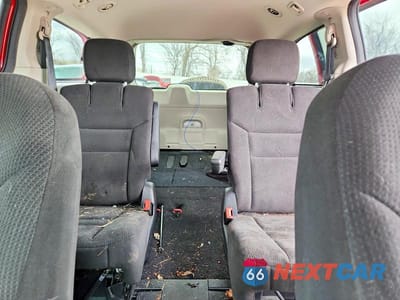Zdjęcie 10 z 14 samochodu: 2015 DODGE GRAND CARAVAN SE VIN:2C4RDGBG7FR568632 - miniatura