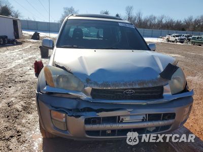 Piąte zdjęcie samochodu w środku: 2001 TOYOTA RAV4 BASE VIN:JTEHH20V816011177 - miniatura