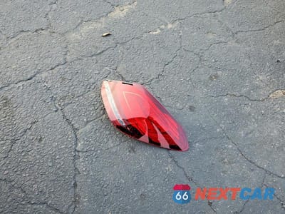 Zdjęcie 12 z 12 samochodu: 2020 MERCEDES-BENZ C 300 VIN:55SWF8DBXLU328534 - miniatura