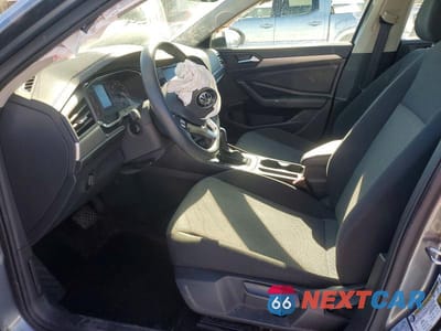 Zdjęcie 7 z 12 samochodu: 2019 VOLKSWAGEN JETTA S VIN:3VWC57BU3KM230524 - miniatura
