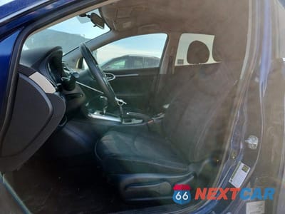 Zdjęcie 7 z 12 samochodu: 2018 NISSAN SENTRA S VIN:3N1AB7AP3JL641962 - miniatura