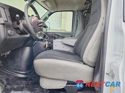 Zdjęcie 7 z 12 samochodu: 2021 GMC SAVANA 2500 UTILITY / SERVICE VAN VIN:1GTW7AF76M1260743 - miniatura