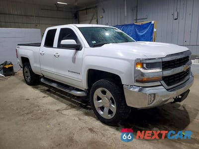 Czwarte zdjęcie samochodu z boku: 2016 CHEVROLET SILVERADO K1500 LT VIN:1GCVKREC6GZ148182 - miniatura