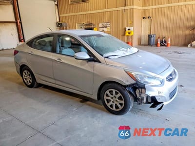 Czwarte zdjęcie samochodu z boku: 2014 HYUNDAI ACCENT GLS VIN:KMHCT4AE4EU641069 - miniatura