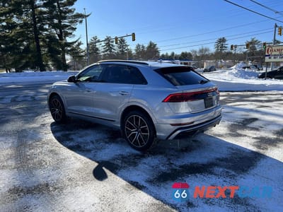 Trzecie zdjęcie samochodu z tyłu: 2019 AUDI Q8 PRESTIGE S-LINE VIN:WA1FVAF19KD015748 - miniatura