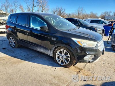 Zdjęcie 7 z 26 samochodu: 2017 FORD ESCAPE SE VIN:1FMCU9GD5HUA84461 - miniatura