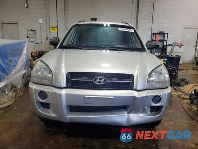 Piąte zdjęcie samochodu w środku: 2008 HYUNDAI TUCSON GLS VIN:KM8JM12B48U706918 - miniatura