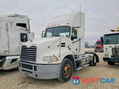 Drugie zdjęcie samochodu z przodu: 2013 MACK CXU613 SEMI TRUCK VIN:1M1AW01Y9DM004876 - miniatura