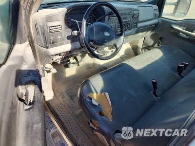 Zdjęcie 8 z 11 samochodu: 2006 FORD F450 SUPER DUTY UTILITY / SERVICE TRUCK VIN:1FDXF46P16EB42390 - miniatura