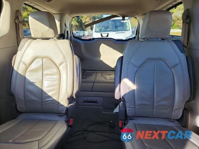 Zdjęcie 10 z 12 samochodu: 2018 CHRYSLER PACIFICA TOURING L PLUS VIN:2C4RC1EG2JR293448 - miniatura