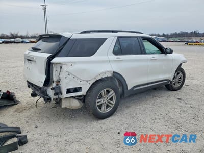 Trzecie zdjęcie samochodu z tyłu: 2020 FORD EXPLORER XLT VIN:1FMSK8DH5LGB62523 - miniatura