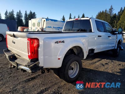 Trzecie zdjęcie samochodu z tyłu: 2024 FORD F350 SUPER DUTY VIN:1FT8W3DT4REF67285 - miniatura