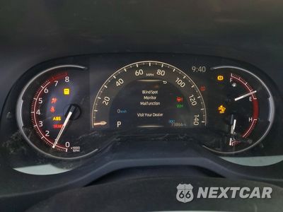 Zdjęcie 9 z 14 samochodu: 2019 TOYOTA RAV4 LIMITED VIN:JTMN1RFV7KD520251 - miniatura