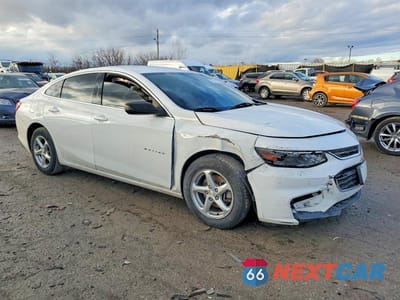 Czwarte zdjęcie samochodu z boku: 2018 CHEVROLET MALIBU LS VIN:1G1ZB5ST1JF192087 - miniatura