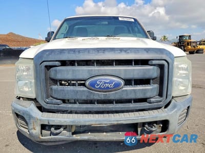 Piąte zdjęcie samochodu w środku: 2016 FORD F250 VIN:1FTBF2A66GEB53002 - miniatura