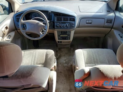 Zdjęcie 8 z 14 samochodu: 2000 TOYOTA SIENNA LE VIN:4T3ZF13C0YU267700 - miniatura