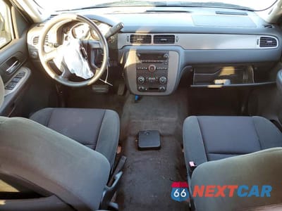 Zdjęcie 8 z 13 samochodu: 2009 CHEV TAHOE SPECIAL VIN:1GNFK030X9R202974 - miniatura