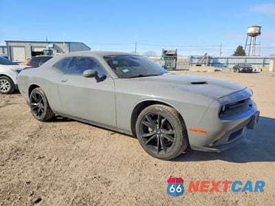 Czwarte zdjęcie samochodu z boku: 2018 DODGE CHALLENGER SXT VIN:2C3CDZAG6JH161035 - miniatura