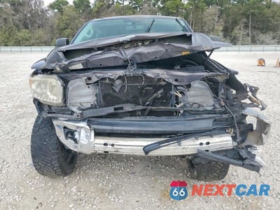 Piąte zdjęcie samochodu w środku: 2017 TOYOTA TUNDRA SR5 VIN:5TFEM5F18HX122549 - miniatura