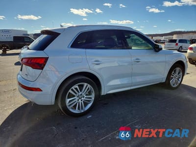 Trzecie zdjęcie samochodu z tyłu: 2020 AUDI Q5 PREMIUM PLUS VIN:WA1BNAFY9L2098932 - miniatura