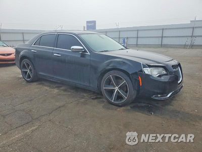 Czwarte zdjęcie samochodu z boku: 2017 CHRYSLER 300C VIN:2C3CCAEG9HH570994 - miniatura