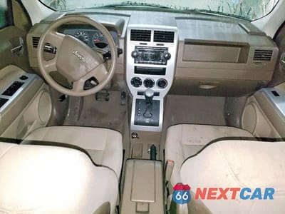 Zdjęcie 8 z 12 samochodu: 2008 JEEP PATRIOT SPORT VIN:1J8FF28W48D742542 - miniatura
