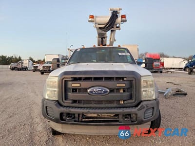 Piąte zdjęcie samochodu w środku: 2012 FORD F450 SUPER DUTY BUCKET TRUCK VIN:1FDUF4GY7CEA14452 - miniatura