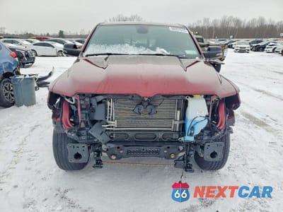 Piąte zdjęcie samochodu w środku: 2024 RAM 1500 BIG HORN/LONE STAR VIN:1C6RRFFG2RN136853 - miniatura