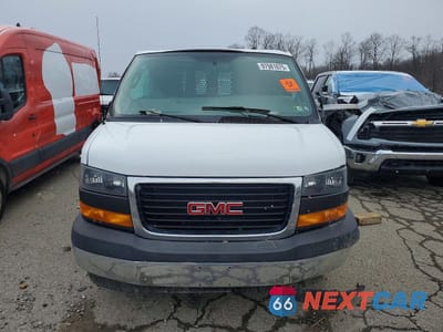 Piąte zdjęcie samochodu w środku: 2022 GMC SAVANA G2500 VIN:1GTW7AFP5N1168380 - miniatura