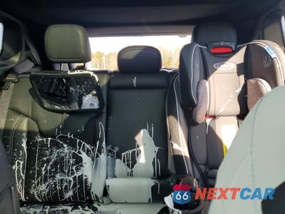 Zdjęcie 10 z 13 samochodu: 2023 JEEP COMPASS LATITUDE VIN:3C4NJDBN3PT503571 - miniatura