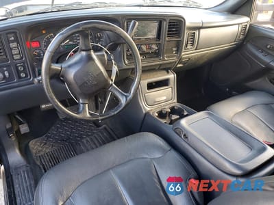 Zdjęcie 8 z 14 samochodu: 2002 CHEVROLET SILVERADO K2500 HEAVY DUTY VIN:1GCHK29142E110589 - miniatura