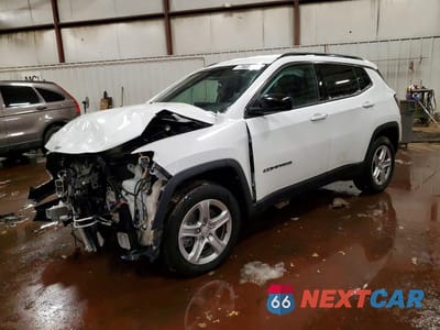 2023 JEEP COMPASS LATITUDE 3C4NJDBN9PT566934 - główne zdjęcie licytacji z USA - miniatura
