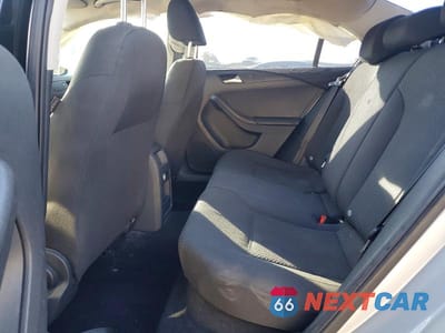 Zdjęcie 10 z 11 samochodu: 2013 VOLKSWAGEN JETTA BASE VIN:3VW2K7AJ8DM430930 - miniatura