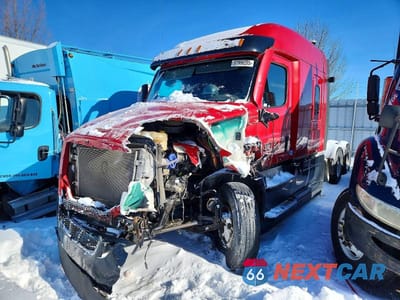 Drugie zdjęcie samochodu z przodu: 2020 FREIGHTLINER CASCADIA 1 - SEMI TRUCK VIN:1FUJHHDR9LLMC4658 - miniatura