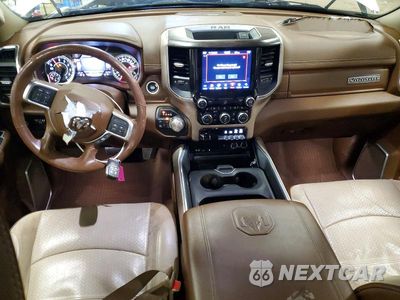 Zdjęcie 8 z 12 samochodu: 2019 RAM 2500 LARAMIE VIN:3C6UR5NJXKG562841 - miniatura
